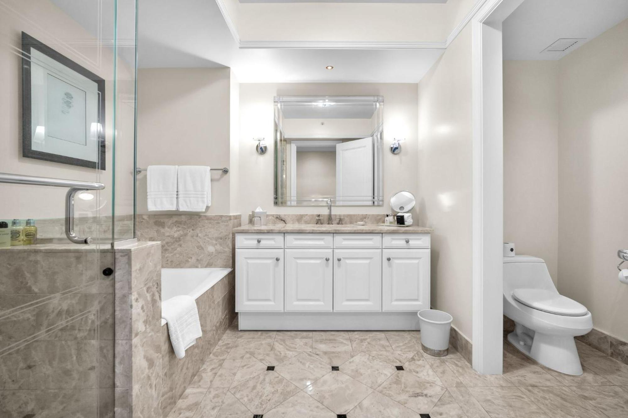 2 Bedroom Or King Studio Suites Four Seasons Hotel Miami Free Wi-Fi & Free Parking Exteriör bild