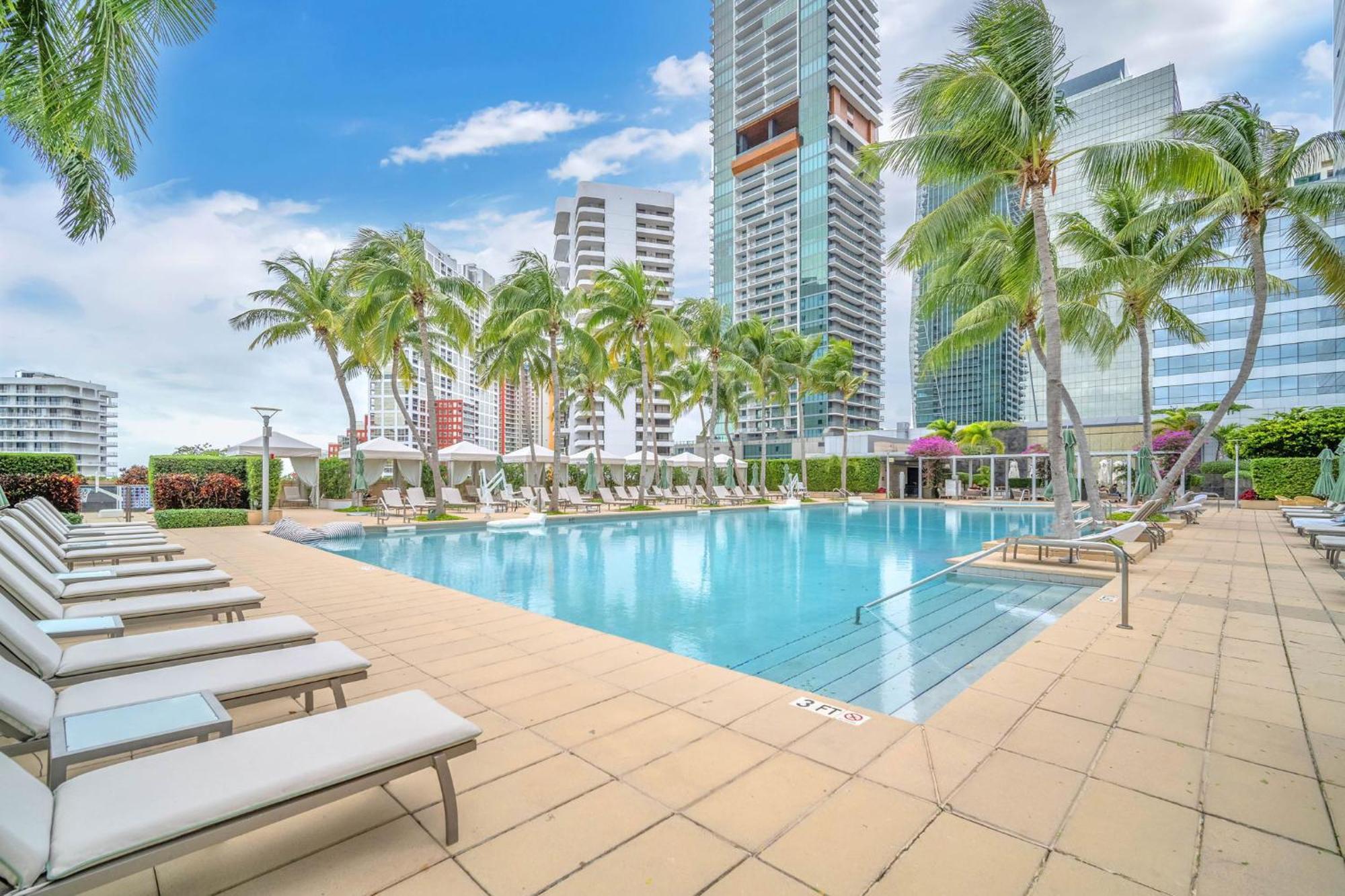 Spacious 2 Bedroom 2 Bath & Studio Suites In The Four Seasons Hotel Miami High Floors Exteriör bild