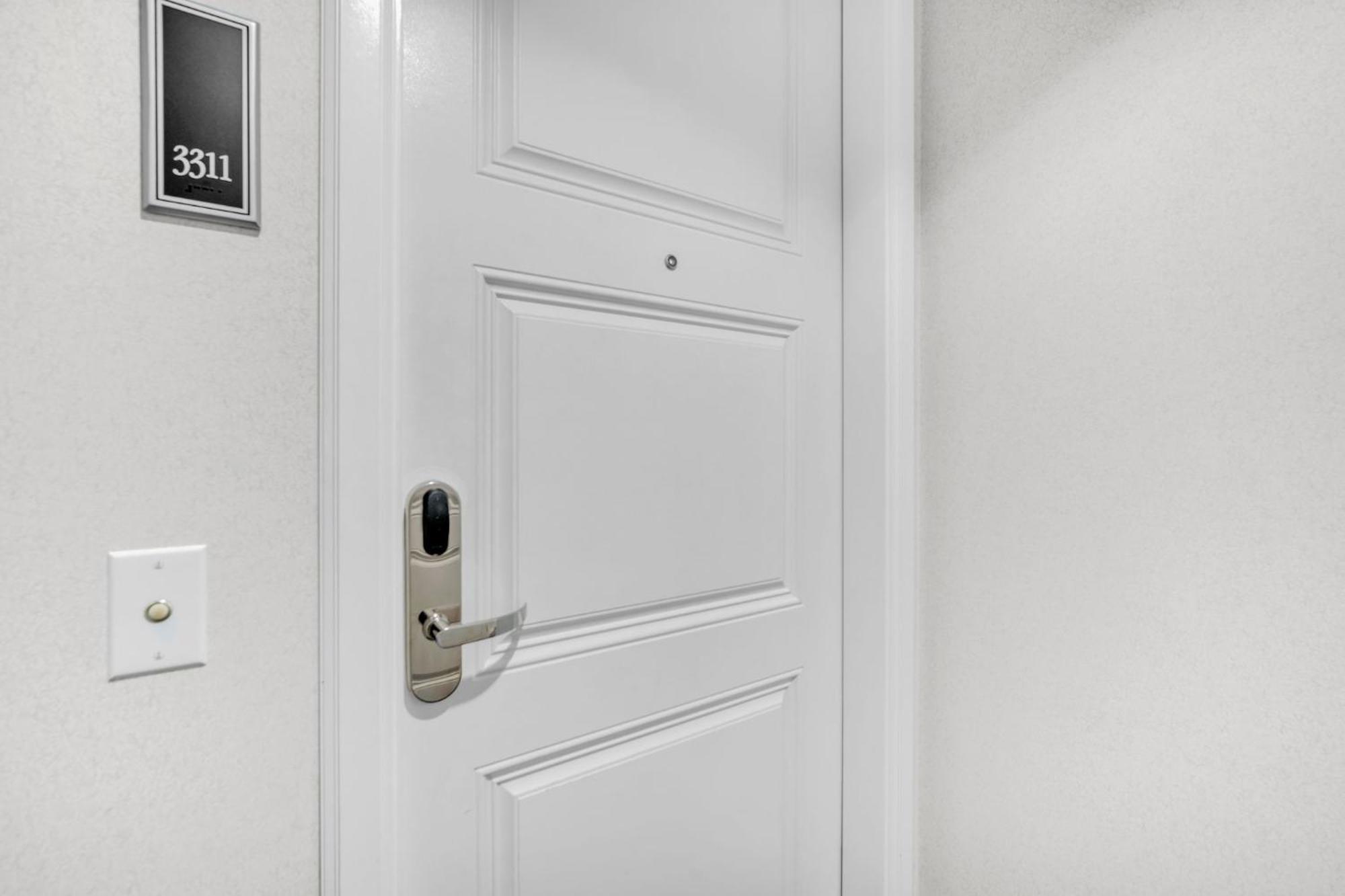 2 Bedroom Or King Studio Suites Four Seasons Hotel Miami Free Wi-Fi & Free Parking Rum bild